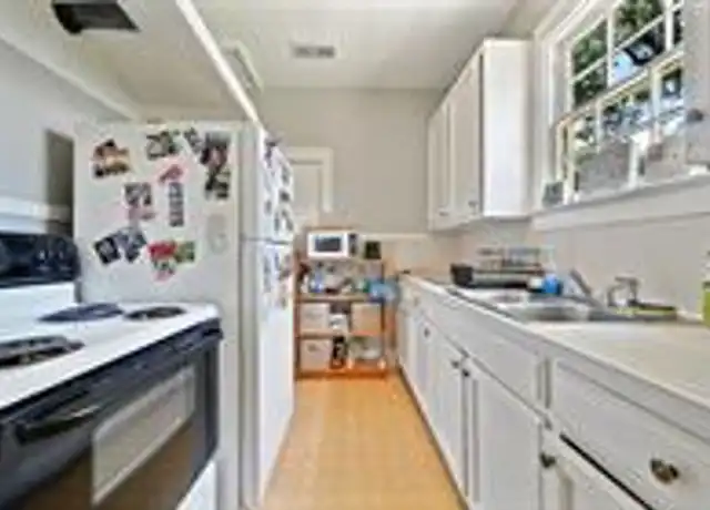 Property at 350 E State St, Baton Rouge, LA, 70802, 4 beds, 2 baths, [object Object]