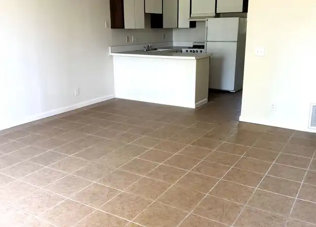 Property at 100 W Via Olivera Unit 2, Palm Springs, CA, 92262, 1 bed, 1 bath, [object Object]