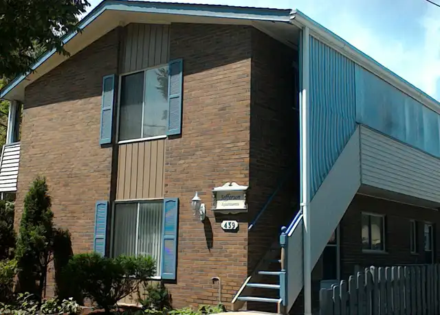 Property at 439 Front St Unit Upper, Berea, OH, 44017, 1 bed, 1 bath, [object Object]