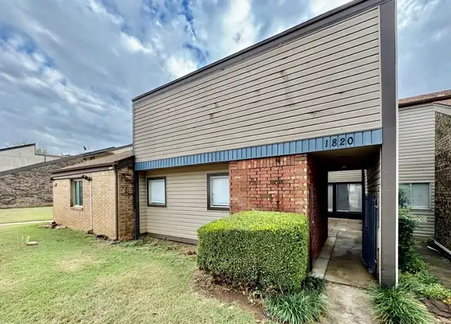 Property at 1820 Three Stars Rd, Edmond, OK, 73034, 3 beds, 3 baths, [object Object]
