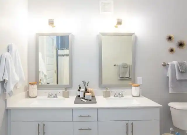 Property at 511 Meeting St, Charleston, SC, 29403, 2 beds, 2 baths, [object Object]