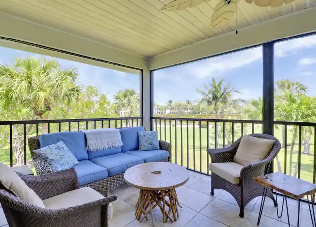 Property at 304 Clubhouse Cir, Jupiter, FL, 33477, 2 beds, 2 baths, [object Object]