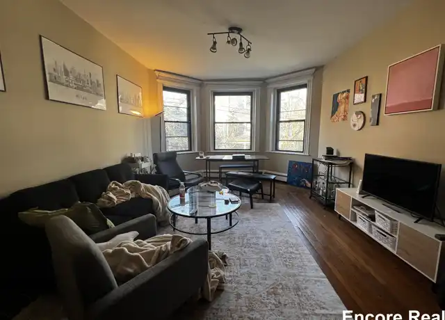 Property at 11 Stearns Rd Unit 3, Brookline, MA, 02446, 3 beds, 2 baths, [object Object]