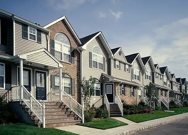 Property at Fairfield Hills South At Farmingville - 300 Overlook Dr, Farmingville, NY, 11738, 1-2 bed, 2 baths, [object Object]