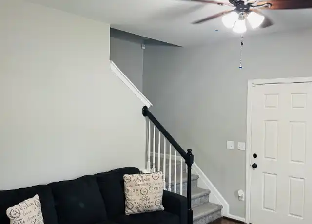 Property at 2162 Larchwood Rd SW, Atlanta, GA, 30310, 1 bed, 1 bath, [object Object]