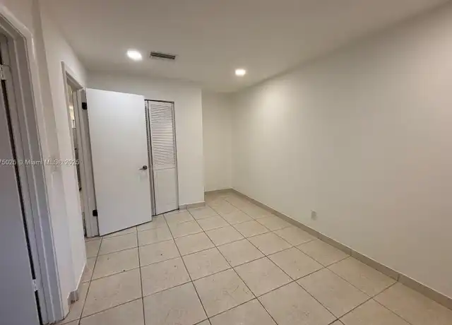 Property at 2308 Jackson St Unit 9, Hollywood, FL, 33020, 1 bed, 1 bath, [object Object]