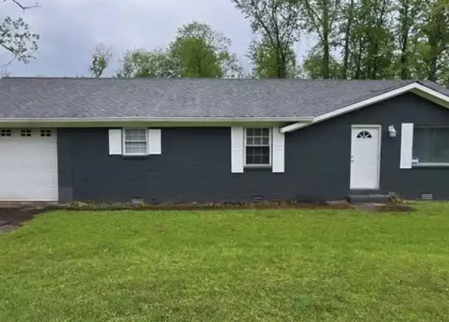 Property at 40 Edgehill Dr, Jackson, TN, 38301, 3 beds, 2 baths, [object Object]