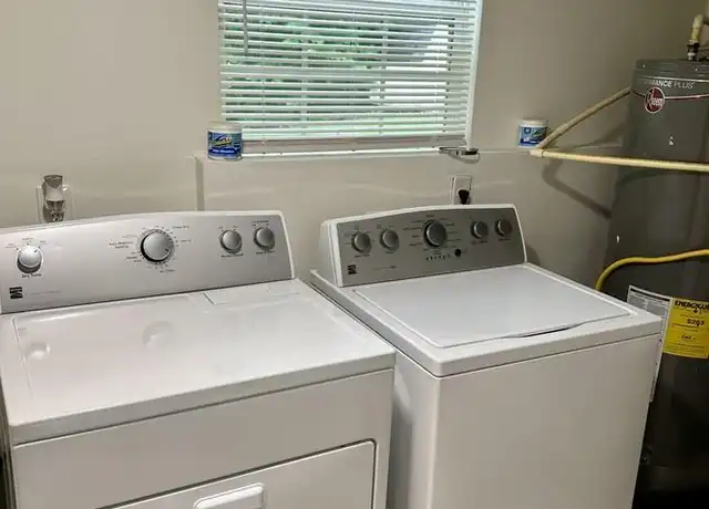 Property at 1218 Mill Lake Cir, Stone Mountain, GA, 30088, 1 bed, 1 bath, [object Object]