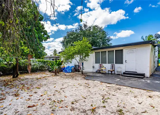 Property at 1185 NW 118th St Unit 2, Miami, FL, 33168, 1 bed, 1 bath, [object Object]