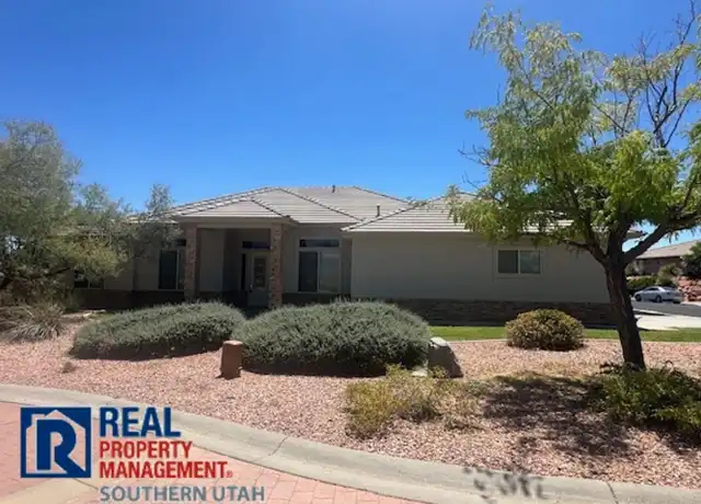 Property at 978 N Las Entradas Dr, Washington, UT, 84780, 5 beds, 3 baths, [object Object]