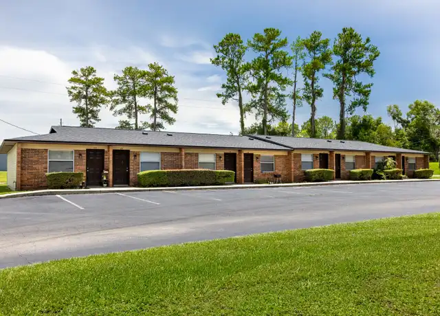 Property at 3510 NW 91st St Unit 140, Gainesville, FL, 32606, 1 bed, 1 bath, [object Object]