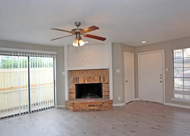 Property at 1731 Westview Ter Unit 1439, Arlington, TX, 76013, 2 beds, 1 bath, [object Object]