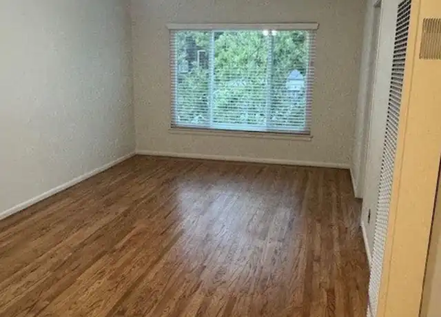 Property at 3605 Alameda de las Pulgas #10, Menlo Park, CA, 94025, 0 beds, 1 bath, [object Object]