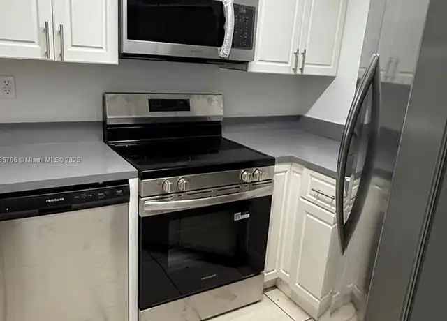 Property at 8215 SW 152nd Ave Unit G116-G116, Miami, FL, 33193, 2 beds, 1 bath, [object Object]