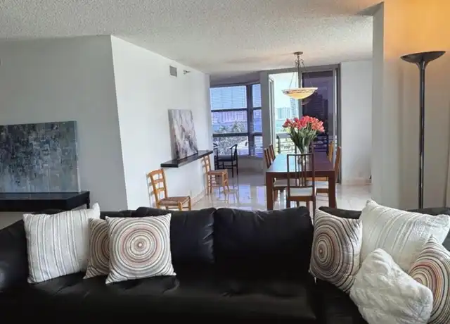Property at 3500 Mystic Pointe Dr, Miami, FL, 33180, 3 beds, 3 baths, [object Object]