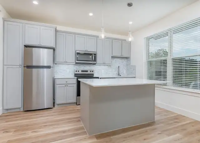 Property at 1599 Mingo Rd Unit 1000, Denton, TX, 76209, 1 bed, 1 bath, [object Object]