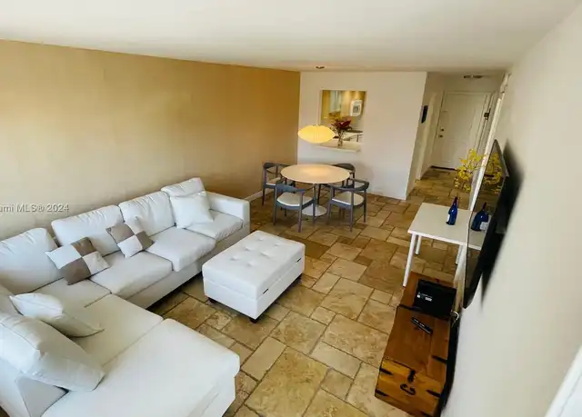 Property at 240 Galen Dr #314, Key Biscayne, FL, 33149, 1 bed, 1.5 baths, [object Object]