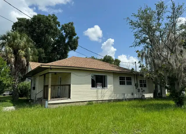 Property at 5232 5th St, Zephyrhills, FL, 33542, 3 beds, 2 baths, [object Object]