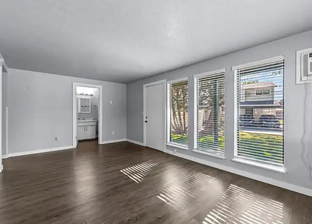 Property at Sugar Pine - 2901 Robert Ln, Boise, ID, 83705, 2 beds, 1.5 baths, [object Object]