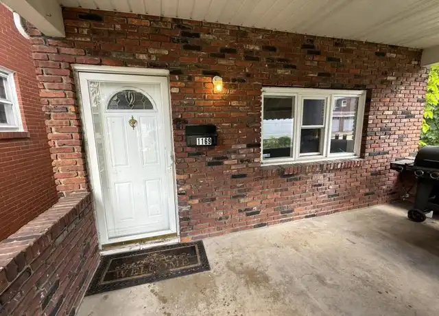 Property at 1169 Race St, Mc Kees Rocks, PA, 15136, 4 beds, 1 bath, [object Object]