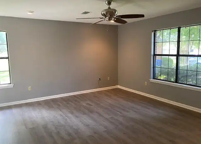 Property at 755 Cherub Dr, Conway, AR, 72034, 3 beds, 2 baths, [object Object]