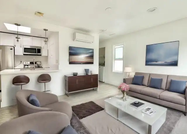 Property at 850 N Van Ness Ave, Santa Ana, CA, 92701, 1 bed, 1 bath, [object Object]