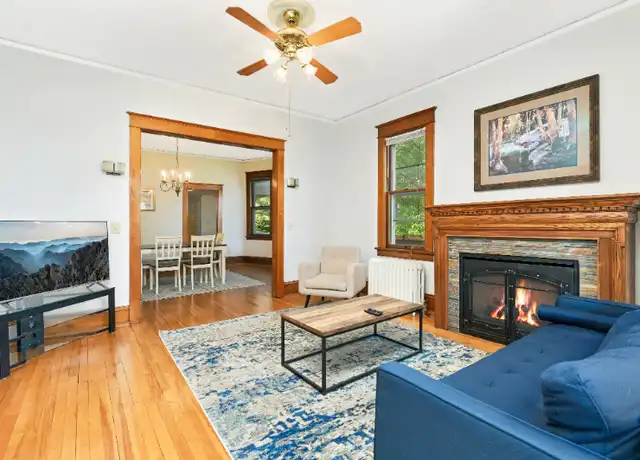 Property at 567 Ottawa Ave, St Paul, MN, 55107, 2 beds, 1 bath, [object Object]