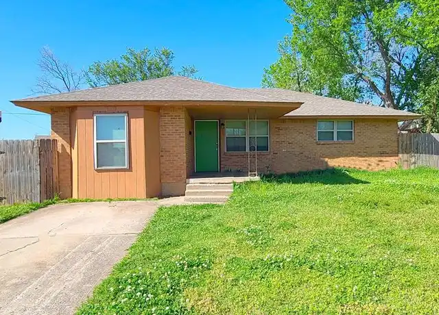 Property at 773 SW 2nd St, Moore, OK, 73160, 3 beds, 1 bath, [object Object]