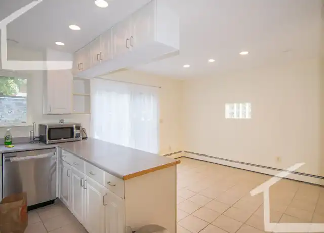 Property at 148 Thorndike St, Brookline, MA, 02446, 5 beds, 3.5 baths, [object Object]