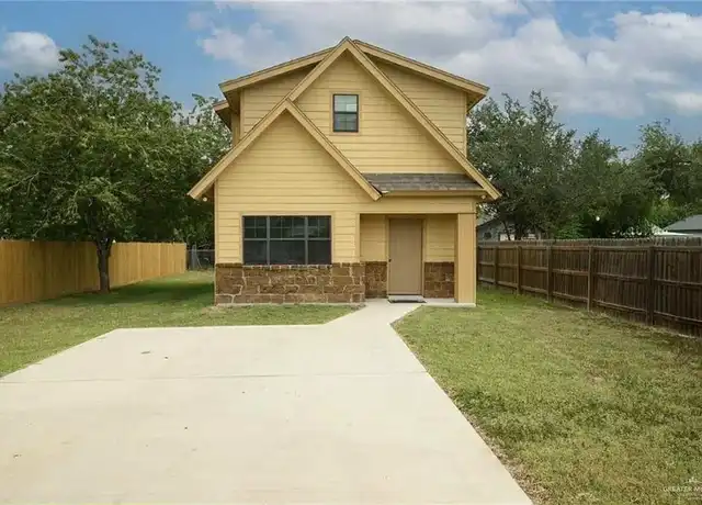 Property at 205 Los Flores Ave, Santa Rosa, TX, 78593, 3 beds, 2 baths, [object Object]