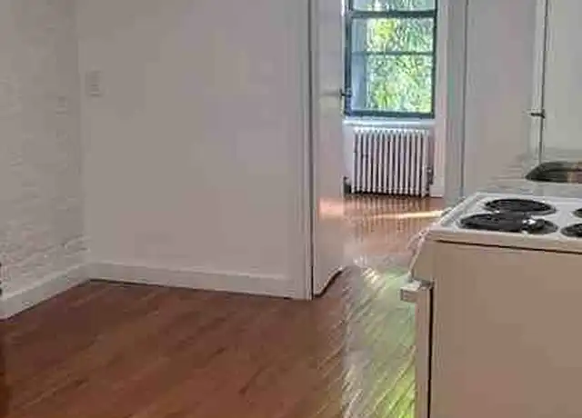 Property at 412 E 9th St Unit 3, New York, NY, 10009, 2 beds, 1 bath, [object Object]