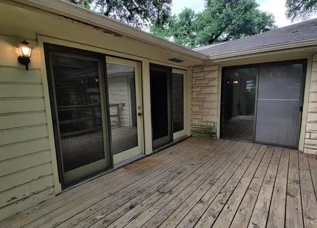 Property at 3215 Cherry Ln Unit REAR, Austin, TX, 78703, 1 bed, 1 bath, [object Object]