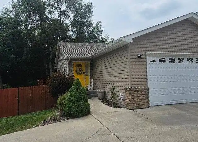 Property at 828 N 16th St, Billings, MT, 59101, 3 beds, 2 baths, [object Object]