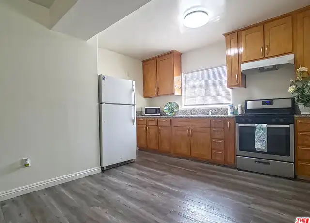 Property at 356 S St Andrews Pl, Los Angeles, CA, 90020, 2 beds, 2 baths, [object Object]