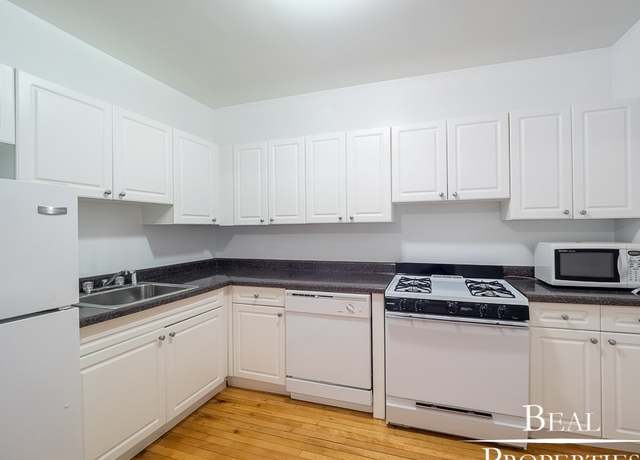 Photo of 342 Park Ave Unit cB4, Glencoe, IL 60022