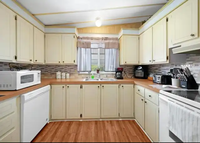 Property at 11291 Grapefruit Ln, Punta Gorda, FL, 33955, 2 beds, 2 baths, [object Object]