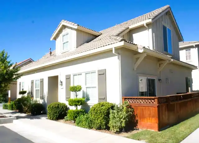 Property at 649 Betten St, Los Banos, CA, 93635, 2 beds, 2.5 baths, [object Object]