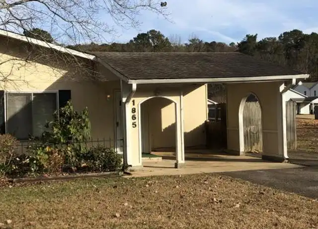 Property at 1865 Woodvine Ln, Birmingham, AL, 35215, 2 beds, 1 bath, [object Object]