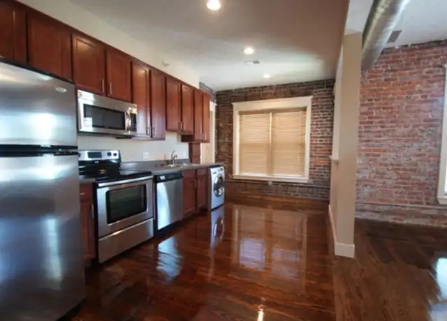 Property at The Unitah Flats Apartments - 2934 Leavenworth St, Omaha, NE, 68105, 2 beds, 2 baths, [object Object]