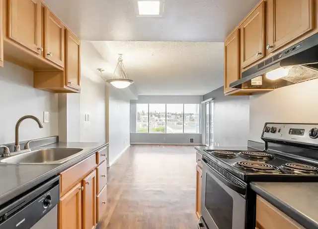 Property at Luxe at Meridian - 10306 Meridian Ave N, Seattle, WA, 98133, 1-2 bed, 1-2 bath, [object Object]