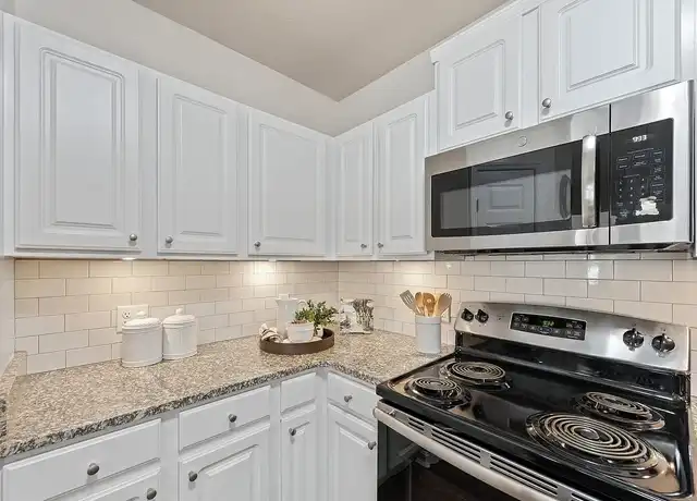 Property at Roebling Row - 240 Greenup St, Covington, KY, 41011, 1 bed, 1 bath, [object Object]