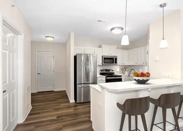 Property at Roebling Row - 240 Greenup St, Covington, KY, 41011, 1-2 bed, 1-2 bath, [object Object]