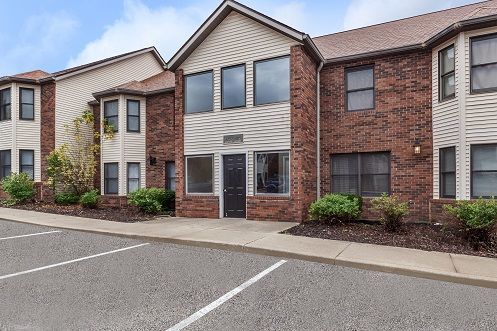 Walnut Springs Condominiums - 3296 S Walnut Springs Dr, Bloomington, IN ...