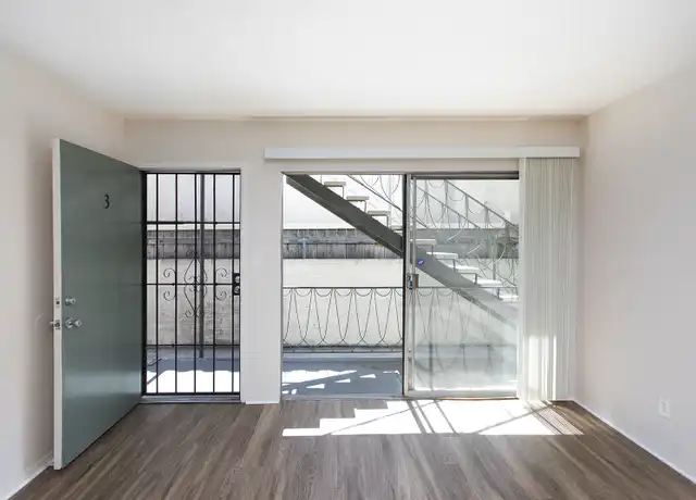 Property at 543 F Ave Unit 03, Coronado, CA, 92118, 2 beds, 1 bath, [object Object]
