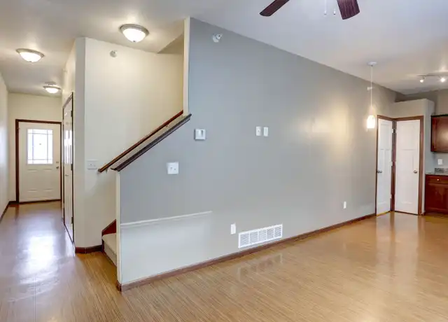 Property at 103 Everglades Trl, Mankato, MN, 56001, 2 beds, 2.5 baths, [object Object]