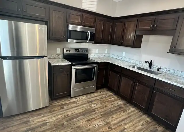 Property at 214 Buffalo Valley Dr Unit B, Shelbyville, TN, 37160, 2 beds, 1 bath, [object Object]