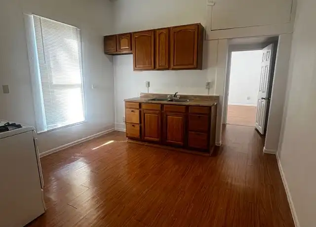 Property at 722 N 10th St Unit 01, Klamath Falls, OR, 97601, 1 bed, 1 bath, [object Object]