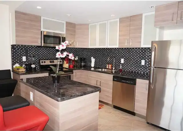Property at 19370 Collins Ave #1007, Sunny Isles Beach, FL, 33160, 2 beds, 1.5 baths, [object Object]