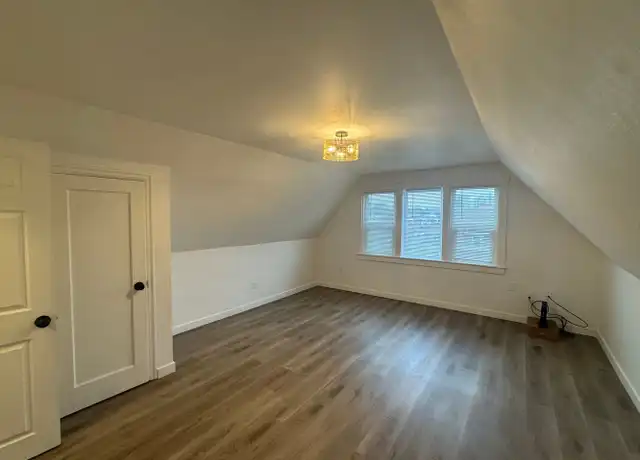 Property at 828 W Mansfield Ave Unit 5, Spokane, WA, 99205, 1 bed, 1 bath, [object Object]