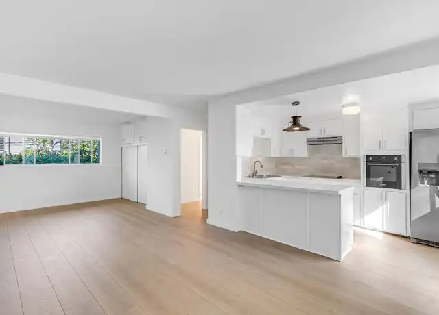 Property at 1015 S Westgate Ave Unit 5, Los Angeles, CA, 90049, 2 beds, 2 baths, [object Object]